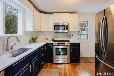 457 Wilson Street, Fairfield, CT 06825 - Photo 15