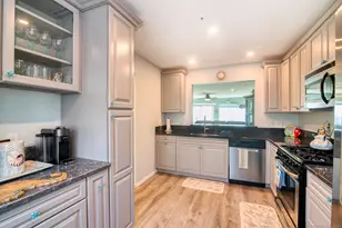 1 Mansfield Grove Rd, East Haven, CT 06512 - Photo 13