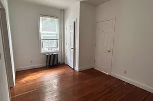 14 Relay Pl, Stamford, CT 06901 - Photo 3
