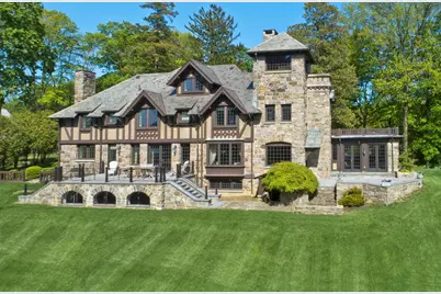 47 Carriglea Drive, Greenwich, CT 06878 - Photo 1