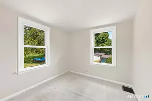 176 Stonehouse Rd, Trumbull, CT 06611 - Photo 15