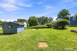176 Stonehouse Rd, Trumbull, CT 06611 - Photo 25