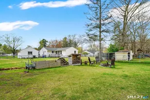 51 Roosevelt Blvd, Enfield, CT 06082 - Photo 33