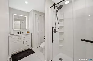 62 White Birch Dr, Waterbury, CT 06708 - Photo 23