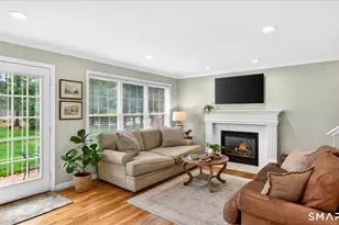 114 Fox Hollow, Avon, CT 06001 - Photo 11
