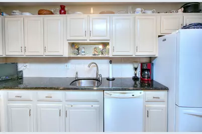 100 Wolfpit Avenue #17, Norwalk, CT 06851 - Photo 3