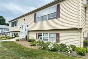 92 Founders Village, Clinton, CT 06413 - Photo 5