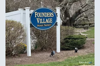 92 Founders Village #92, Clinton, CT 06413 - Photo 5