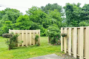 92 Founders Village, Clinton, CT 06413 - Photo 7