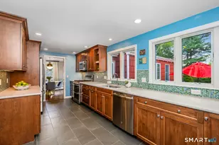 132 Hoyt St, Darien, CT 06820 - Photo 9
