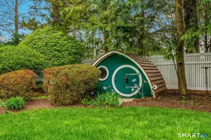 132 Hoyt St, Darien, CT 06820 - Photo 29