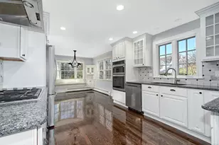 4 Ivanhoe Ln, Westport, CT 06880 - Photo 11