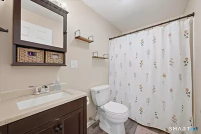 15 Massachusetts Road, Montville, CT 06370 - Photo 7