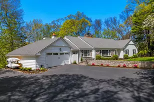 67 Wesgate Dr, Stamford, CT 06902 - Photo 1