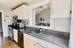 377 Piute Ln, Stratford, CT 06614 - Photo 3
