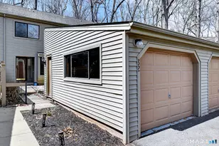 32 Farmington Chase Crescent, Farmington, CT 06032 - Photo 3