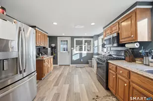 17 Spruce St, Vernon, CT 06066 - Photo 7