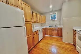 918 Quinnipiac Ave, New Haven, CT 06513 - Photo 3