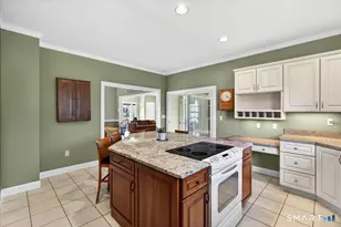 9 Balsam Ridge Cir, Wallingford, CT 06492 - Photo 9