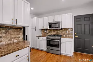 53 Oakland Dr, Trumbull, CT 06611 - Photo 9