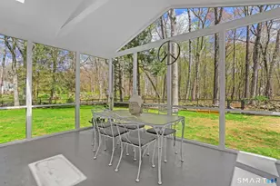 208 wildflower Ln, Fairfield, CT 06824 - Photo 19