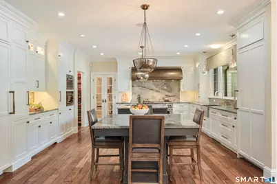 140 Stoneleigh Road, New Canaan, CT 06840 - Photo 9