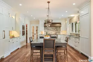 140 Stoneleigh Rd, New Canaan, CT 06840 - Photo 9