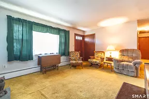 127 Bee St, Meriden, CT 06450 - Photo 19