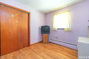127 Bee St, Meriden, CT 06450 - Photo 21