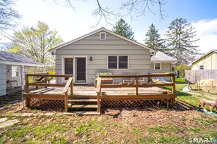 127 Bee St, Meriden, CT 06450 - Photo 29