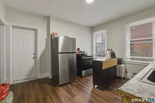 62-64 Edgewood St, Hartford, CT 06112 - Photo 5