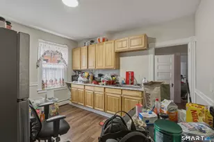 62-64 Edgewood St, Hartford, CT 06112 - Photo 25