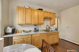 62-64 Edgewood St, Hartford, CT 06112 - Photo 21
