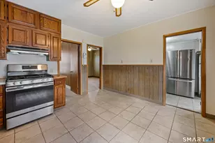 48 Lindsley St, Waterbury, CT 06708 - Photo 5