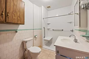 48 Lindsley St, Waterbury, CT 06708 - Photo 17