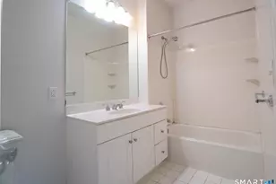 25 Adams Ave, Stamford, CT 06902 - Photo 15