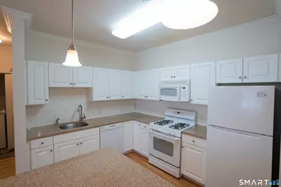 25 Adams Avenue #112, Stamford, CT 06902 - Photo 5