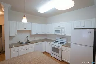 25 Adams Ave, Stamford, CT 06902 - Photo 5