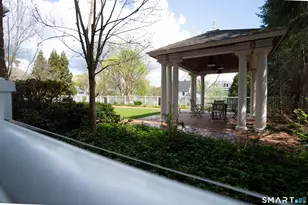 25 Adams Ave, Stamford, CT 06902 - Photo 11