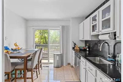 193 Abbotsford Avenue #193, West Hartford, CT 06110 - Photo 9