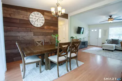 19 Debbie Lane, Enfield, CT 06082 - Photo 3