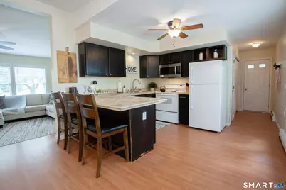 19 Debbie Lane, Enfield, CT 06082 - Photo 5