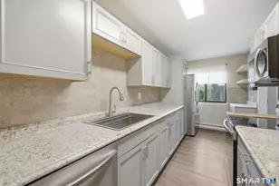 21 Mountain Laurel Ct, Cromwell, CT 06416 - Photo 11