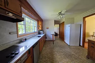 41 Gail Dr, North Haven, CT 06473 - Photo 7