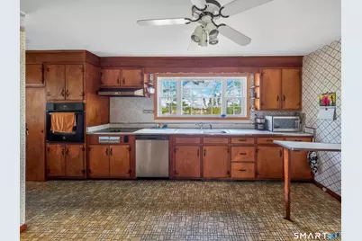 41 Gail Drive, North Haven, CT 06473 - Photo 9