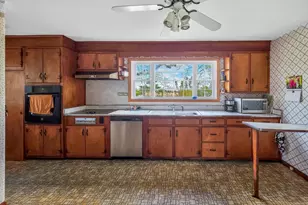 41 Gail Dr, North Haven, CT 06473 - Photo 9