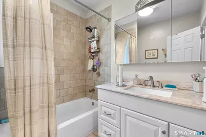 25 Long Street, New Britain, CT 06051 - Photo 13