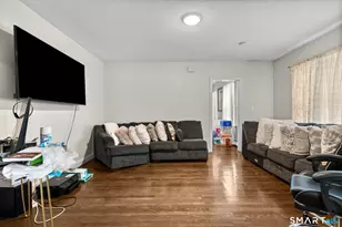 25 Long St, New Britain, CT 06051 - Photo 9