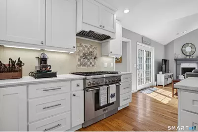 2 Davis Road, Woodbridge, CT 06525 - Photo 15