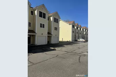 527 West Thames Street #30, Norwich, CT 06360 - Photo 1